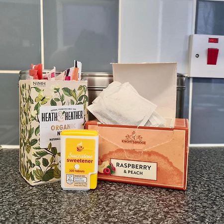 Watford & Bushey Stays Экстерьер фото