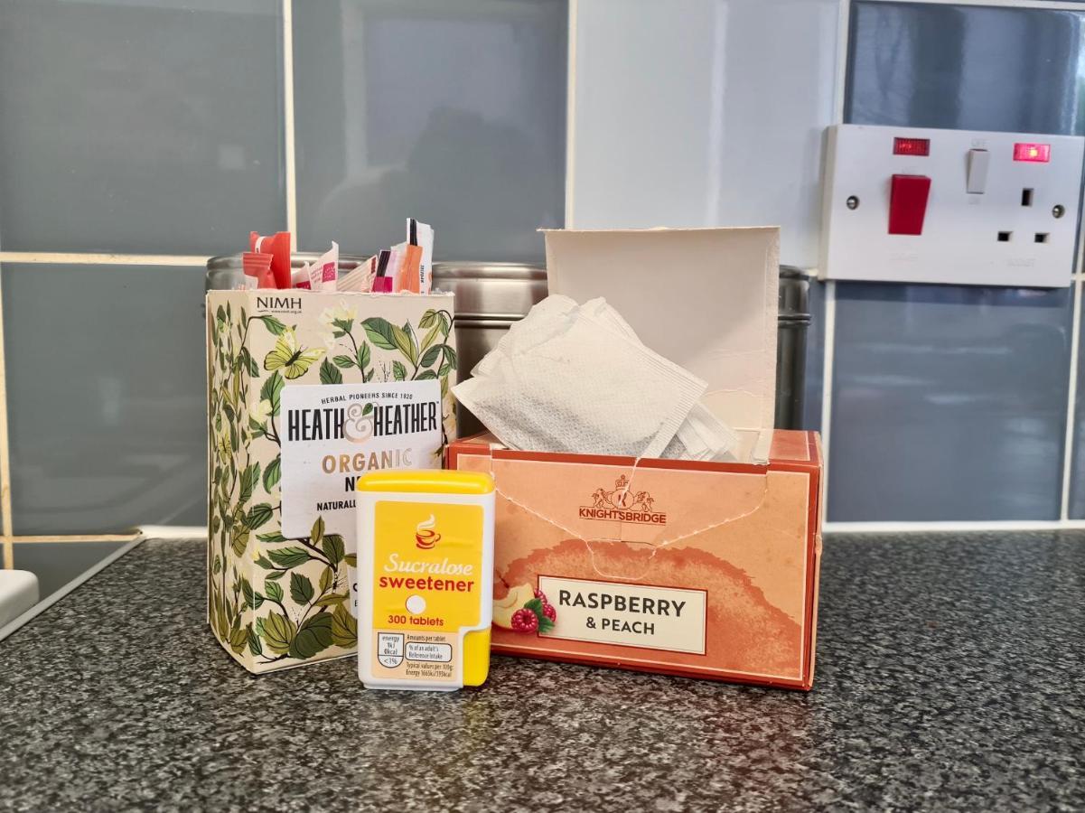 Watford & Bushey Stays Экстерьер фото